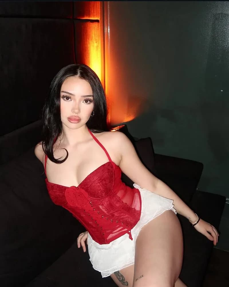 Aylin | Esenyurt VIP Escort | ISTANBUL ESCORT REHBERİ