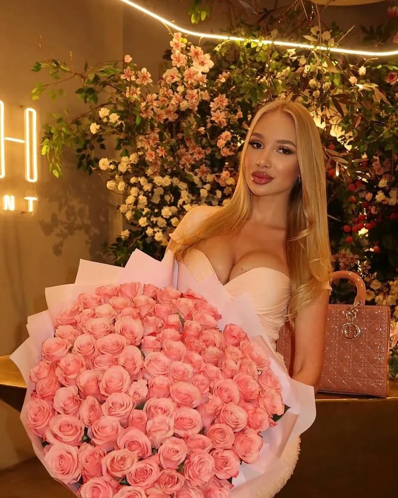 Derin | Besiktas VIP Escort | ISTANBUL ESCORT REHBERİ